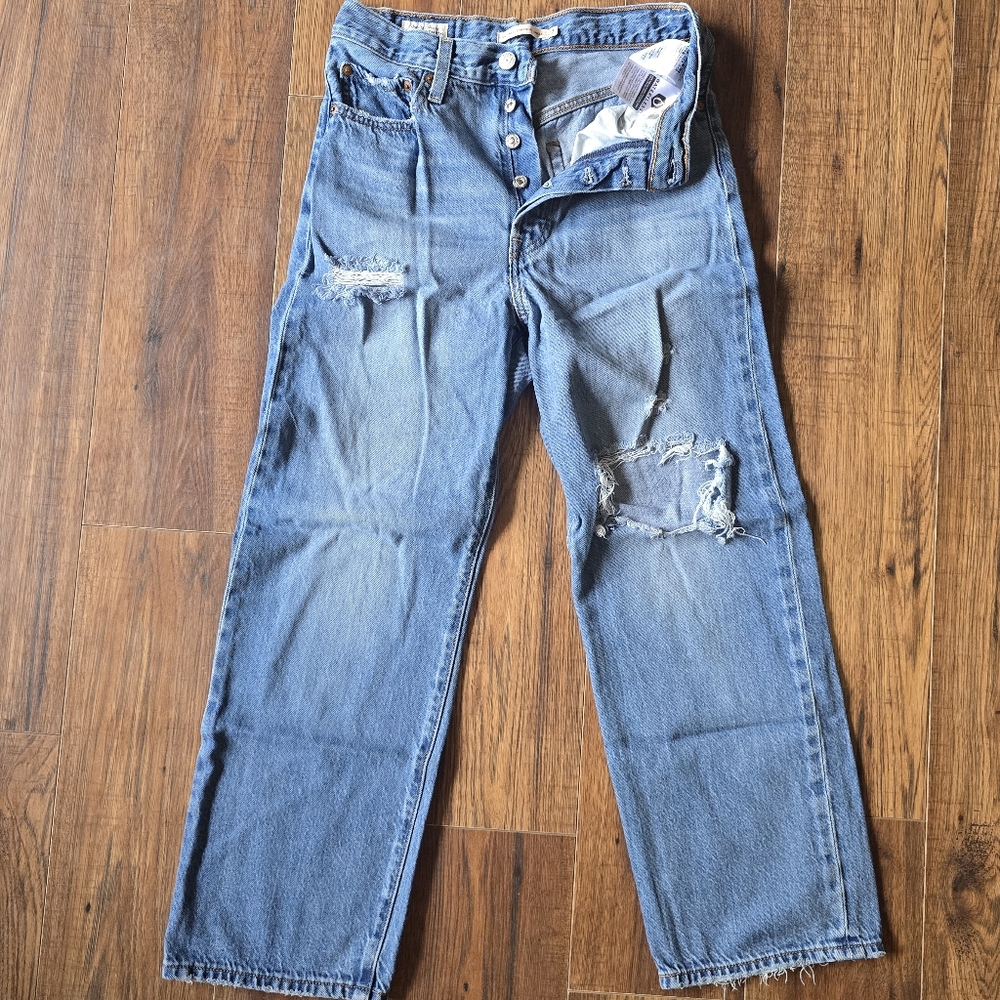 Levi's Ribcage Straight Ankle Jeans - Picture 1 of 6